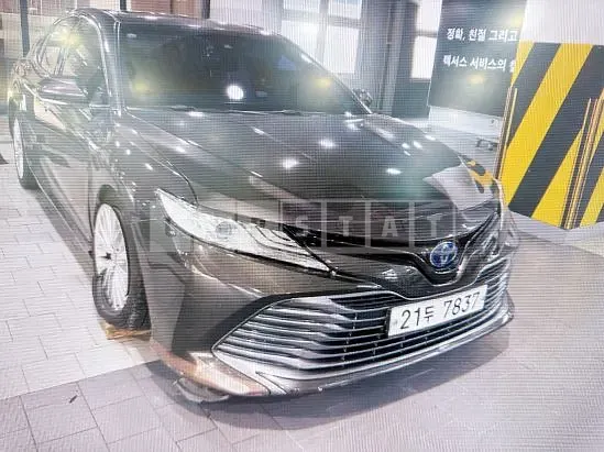 Photo 2 of 8: 2018 Toyota Camry Hybrid — Korean insurance auction