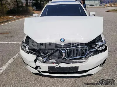 Photo 1 of 19: 2023 BMW 520i — Korean insurance auction