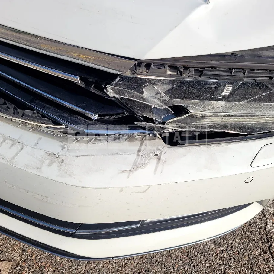 Photo 2 of 16: 2018 Volkswagen Passat GT 2.0TDI, VIN WVWZZZ3CZJE121730 — Korean insurance auction
