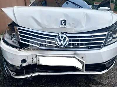 Photo 1 of 32: 2014 Volkswagen CC 2.0 TDI Blue Motion, VIN WVWZZZ3CZFE808184 — Korean insurance auction