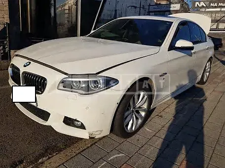 Photo 2 of 40: 2016 BMW 520d, VIN WBA5E5101GG071385 — Korean insurance auction