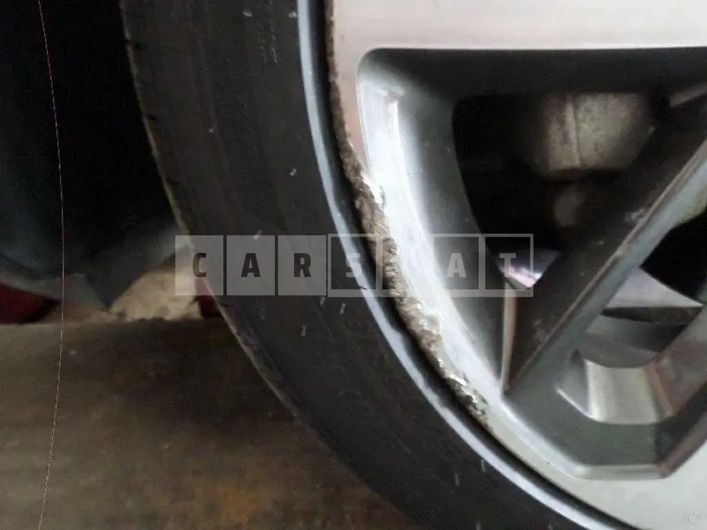 Photo 2 of 7: 2018 Hyundai (part) Kona Wheel — Korean insurance auction