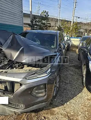 Photo 2 of 41: 2019 Hyundai Santa Fe — Korean insurance auction