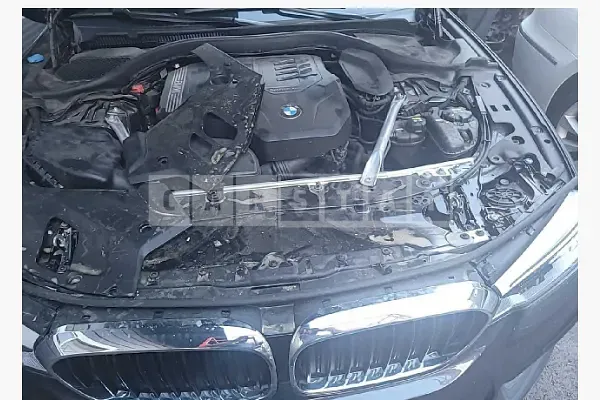 Photo 2 of 11: 2022 BMW 520i M Sport Package, VIN WBAJK9108LCE71141 — Korean insurance auction