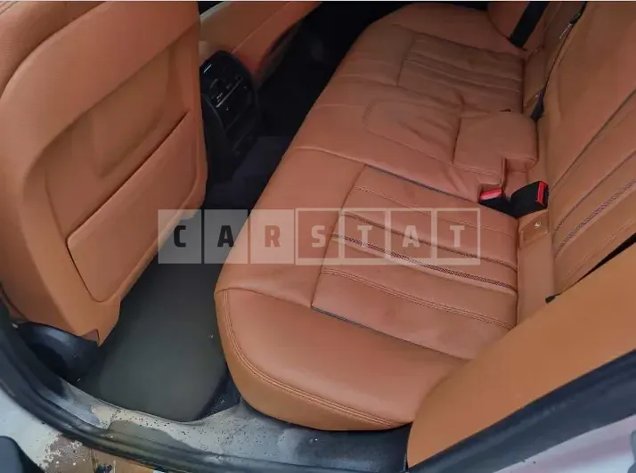 Photo 2 of 9: 2019 BMW 520i Luxury, VIN WBAJK7107KGL29288 — Korean insurance auction
