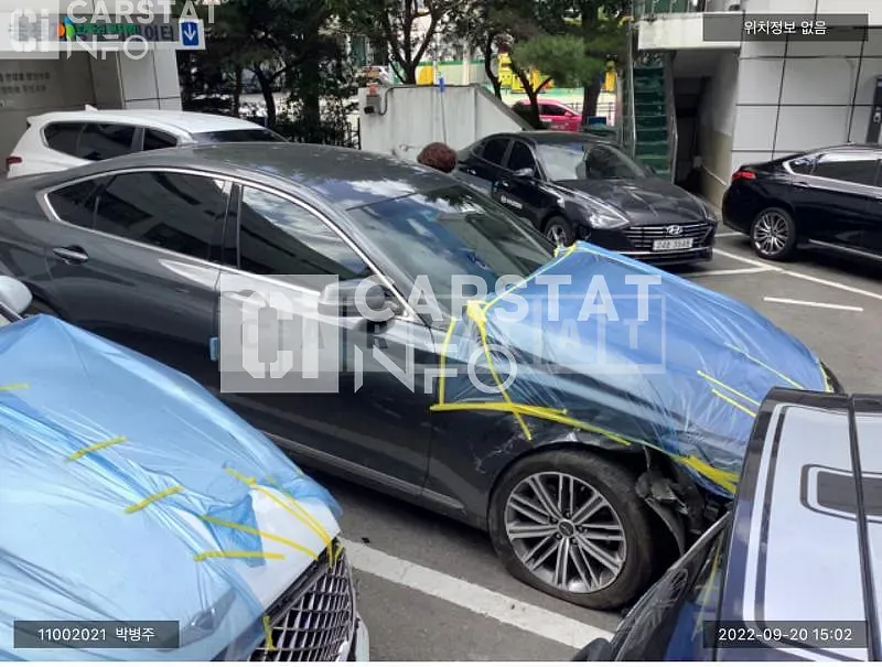 Photo 2 of 17: 2017 Genesis G80, VIN KMHGL41DBJU249567 — Korean insurance auction