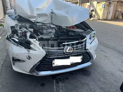 Photo 1 of 18: 2017 Lexus ES300h — Korean insurance auction