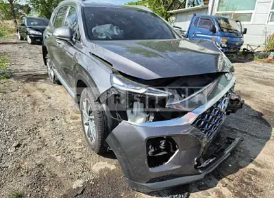Photo 1 of 5: 2020 Hyundai Santa Fe — Korean insurance auction