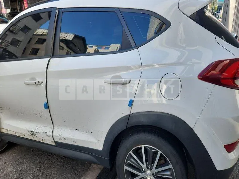Photo 2 of 20: 2015 Hyundai Tucson TL — Korean insurance auction