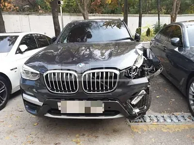 Photo 1 of 18: 2018 BMW X3 xDrive20d, VIN WBATX3102JLB54251 — Korean insurance auction