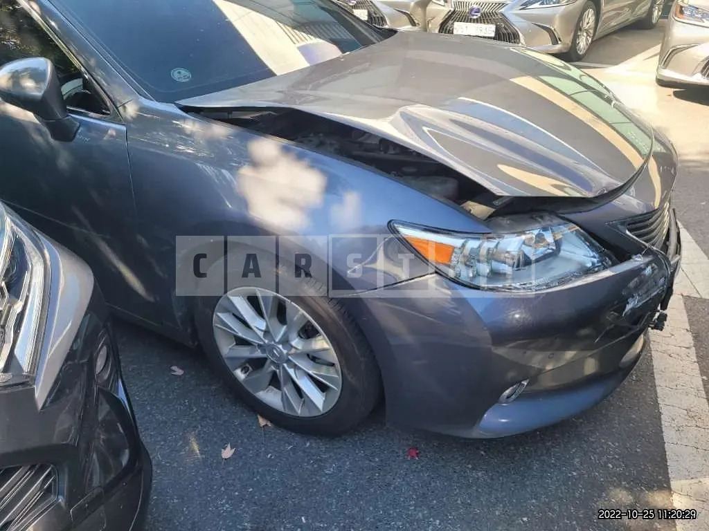 Photo 2 of 12: 2015 Lexus ES300h, VIN JTHBW1GG2F2096774 — Korean insurance auction