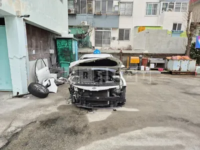 Photo 1 of 10: 2019 Kia K5, VIN KNAGU416BKA335142 — Korean insurance auction