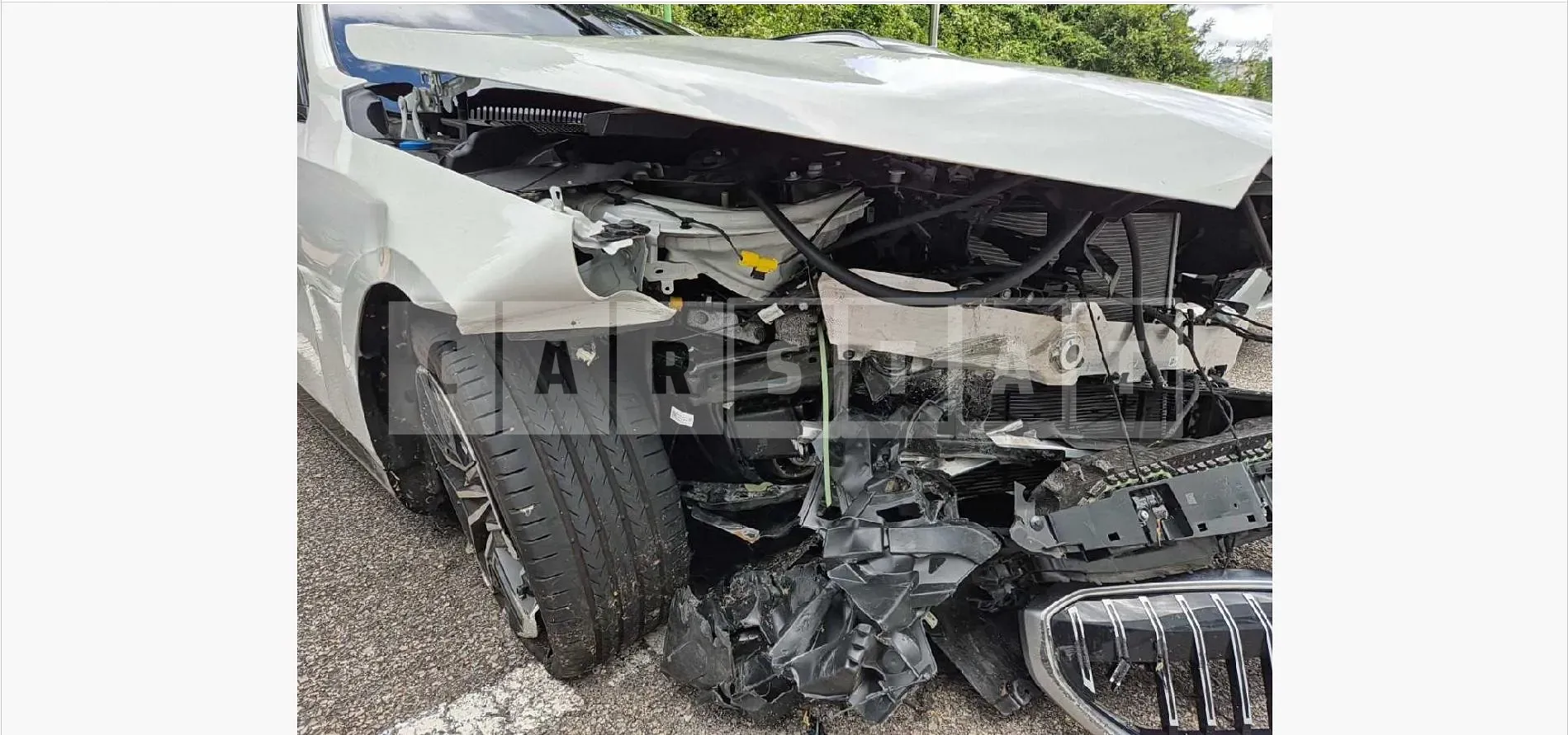 Photo 2 of 8: 2026 BMW i5 eDrive40 — Korean insurance auction