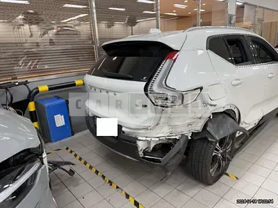 Photo 1 of 13: 2020 Volvo XC40T4 AWD — Korean insurance auction