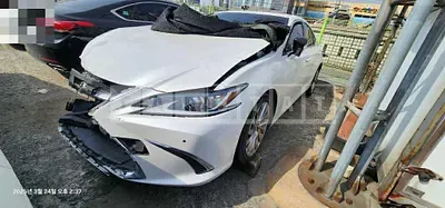 Photo 1 of 7: 2018 Lexus ES300h — Korean insurance auction