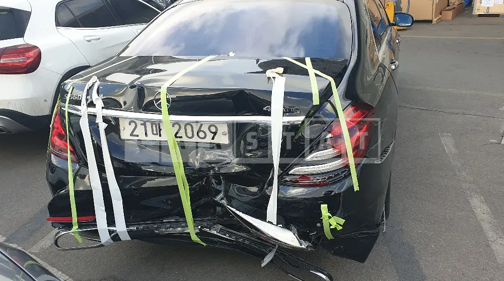 Photo 2 of 4: 2019 Mercedes-Benz S560 4Matic L, VIN WDDUG8GB5KA459899 — Korean insurance auction