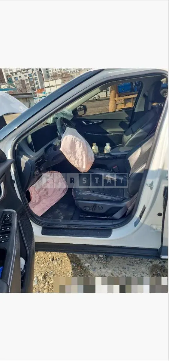 Photo 2 of 11: 2021 Kia EV6 Electric Car Long Range Air 4WD — Korean insurance auction