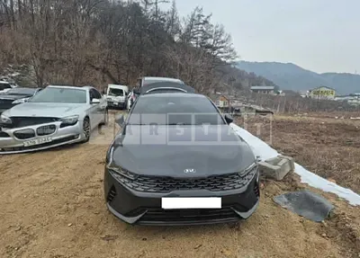 Photo 1 of 16: 2020 Kia K5 — Korean insurance auction