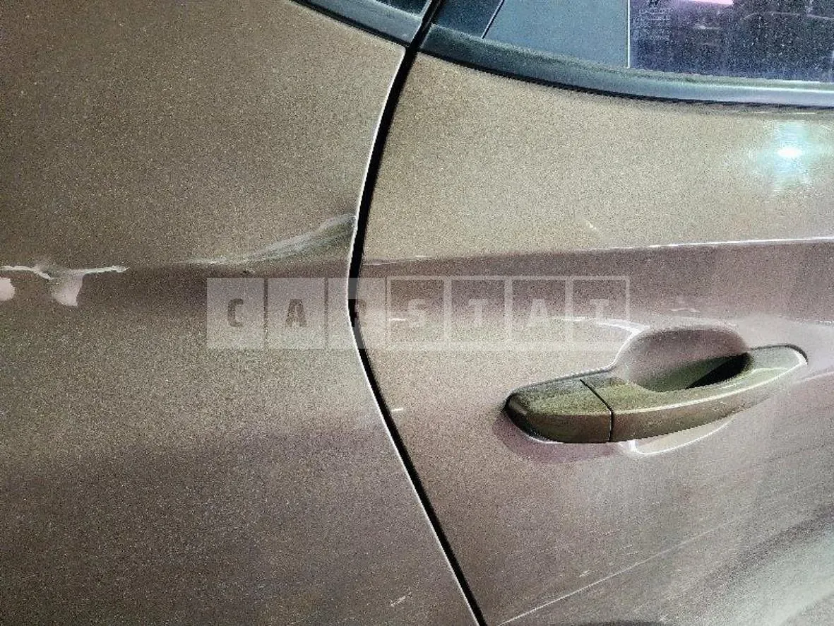 Photo 2 of 15: 2015 Hyundai Tucson TL — Korean insurance auction