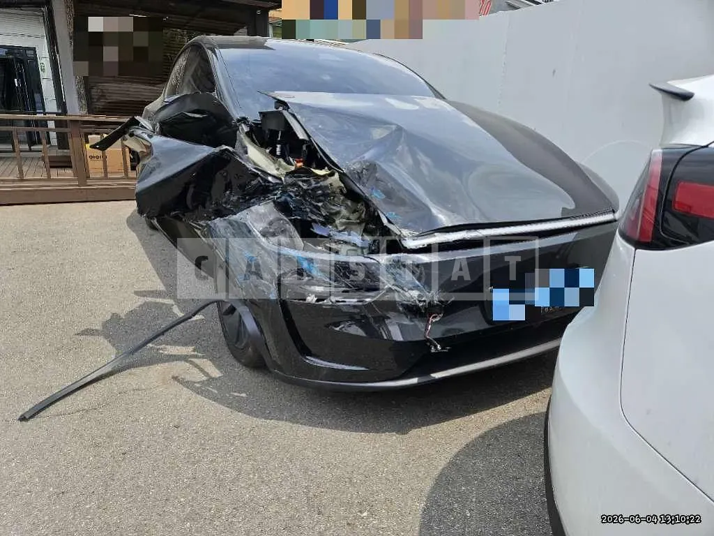 Photo 2 of 26: 2026 Tesla Model Y Premium RWD — Korean insurance auction