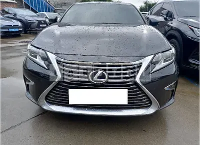 Photo 1 of 24: 2018 Lexus ES300h — Korean insurance auction