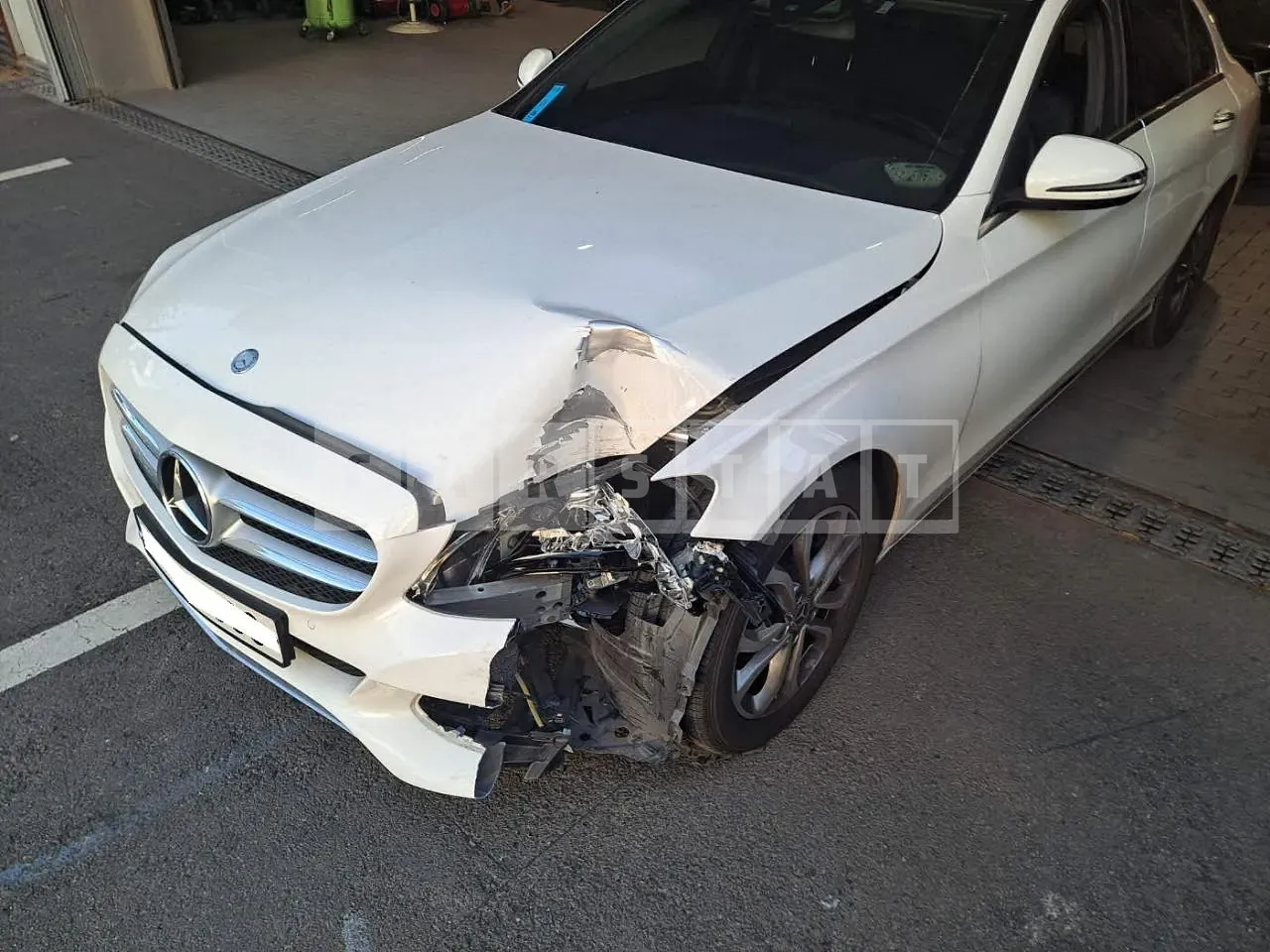 Photo 2 of 14: 2017 Mercedes-Benz C200, VIN WDDWF4CB6HF565378 — Korean insurance auction