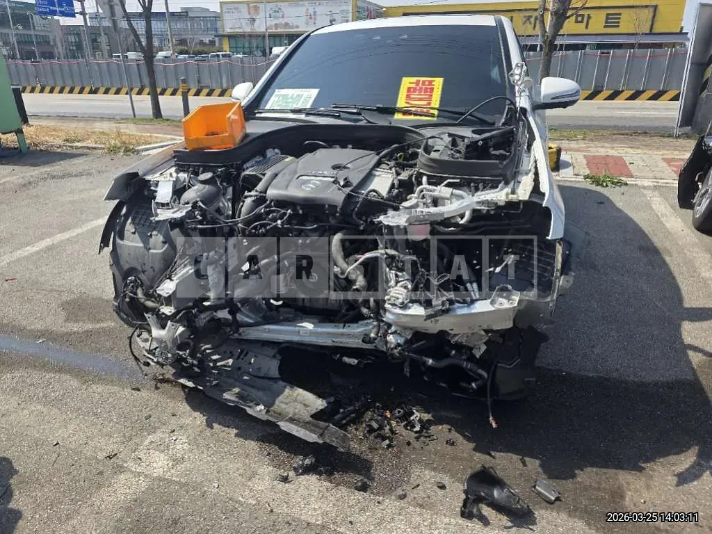 Photo 2 of 18: 2022 Mercedes-Benz GLC300 e 4Matic Coupe — Korean insurance auction