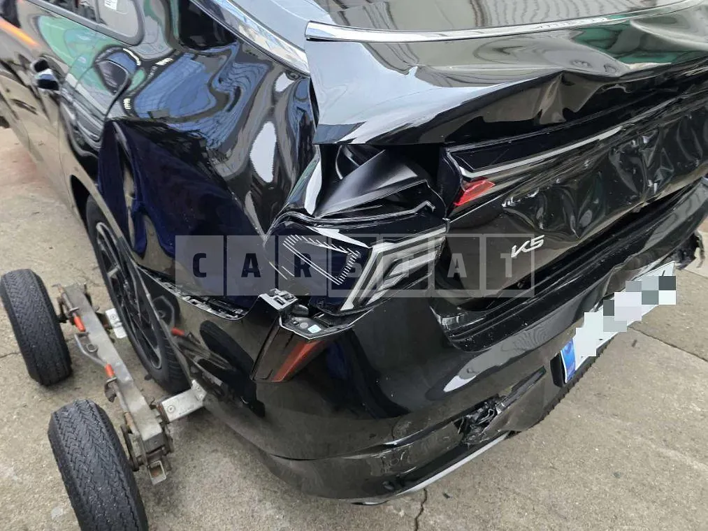Photo 2 of 8: 2026 Kia K5 2.0 — Korean insurance auction