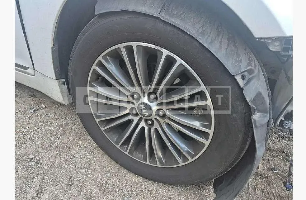 Photo 2 of 17: 2015 Kia K7 LPI 3.0 — Korean insurance auction