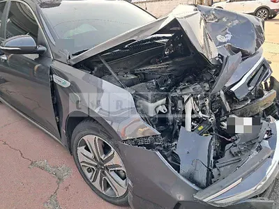 Photo 1 of 7: 2017 Kia K5 2.0 (Hybrid) — Korean insurance auction