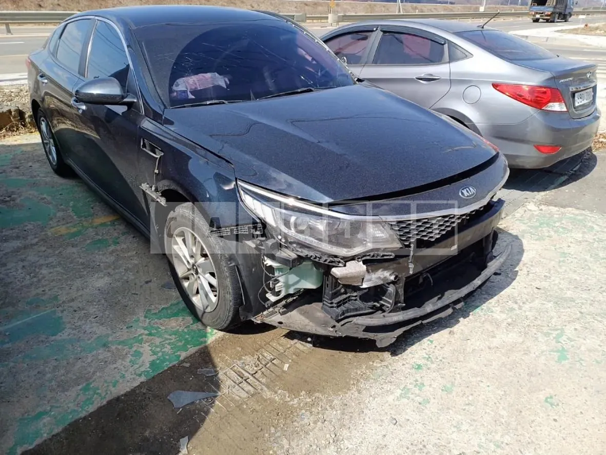 Photo 2 of 10: 2016 Kia K5 2.0(LPG), VIN KNAGS416BGA066984 — Korean insurance auction