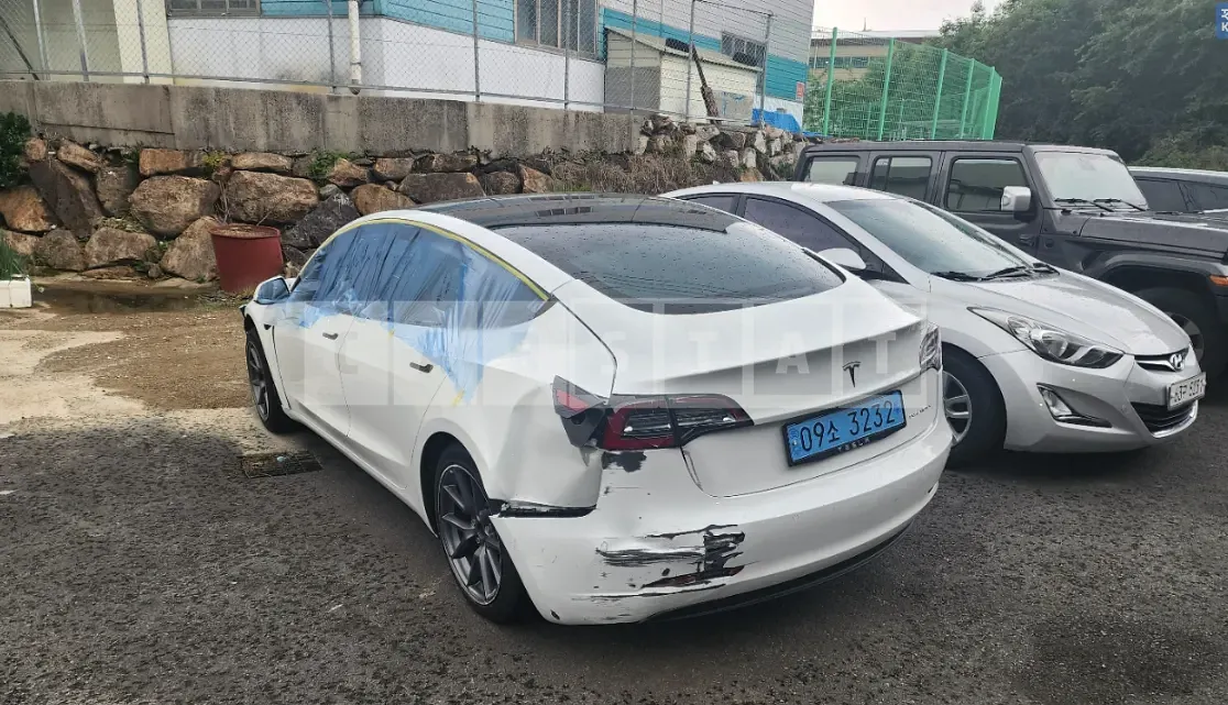 Photo 2 of 10: 2022 Tesla Model 3 Long Range — Korean insurance auction
