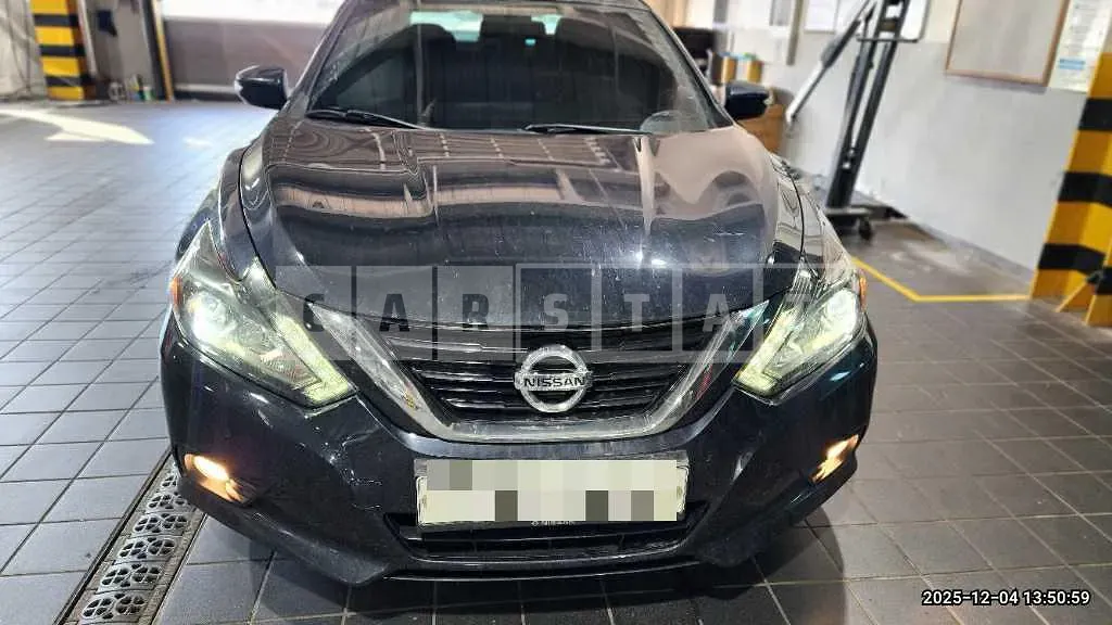 Photo 2 of 33: 2017 Nissan Altima 2.5 — Korean insurance auction