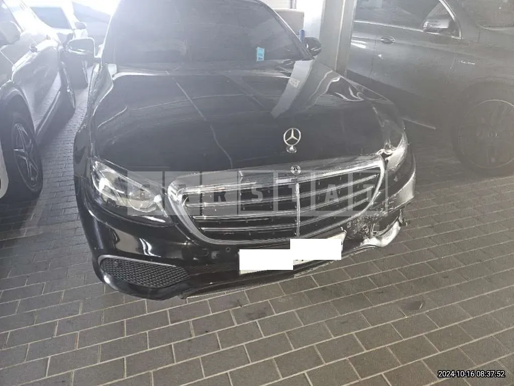 Photo 2 of 50: 2018 Mercedes-Benz E220d 4Matic — Korean insurance auction