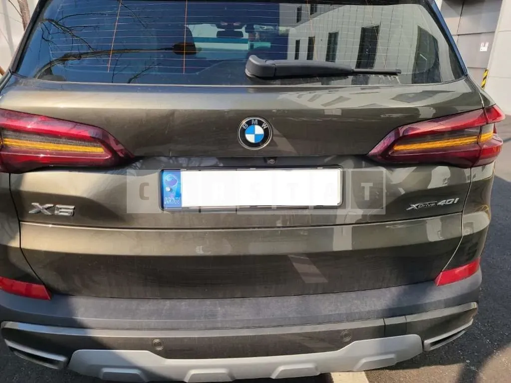 Photo 2 of 10: 2020 BMW X5 xDrive 40i, VIN WBACR6108L9D17982 — Korean insurance auction