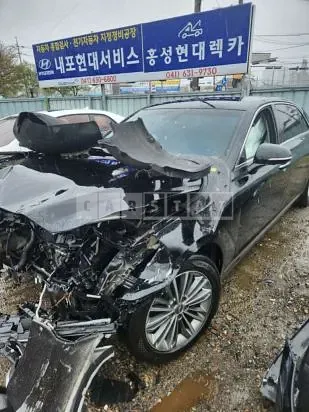 Photo 2 of 10: 2016 Hyundai EQ900, VIN KMHG141DBGU003221 — Korean insurance auction