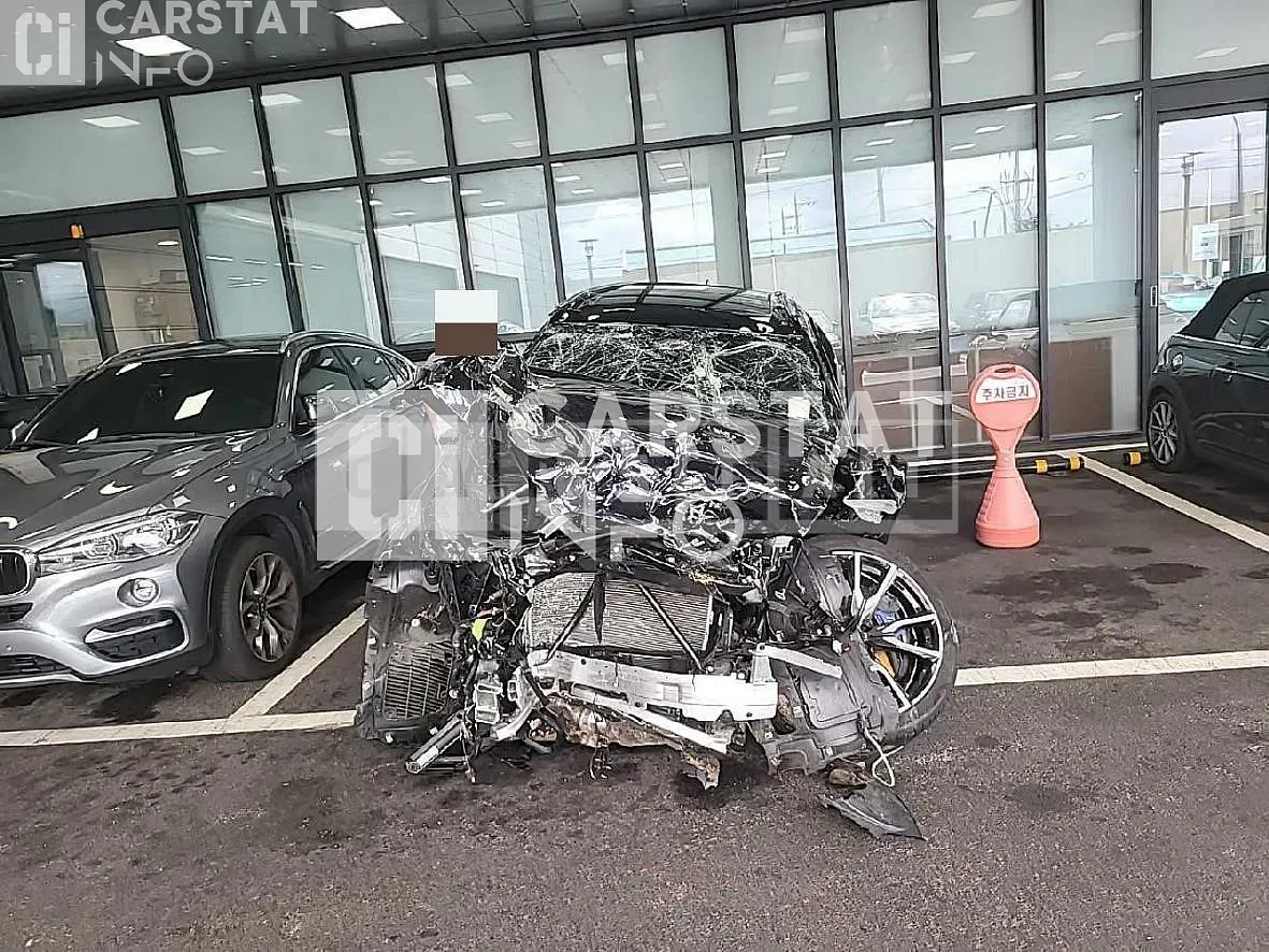 Photo 2 of 38: 2022 BMW X7 xDrive40d — Korean insurance auction