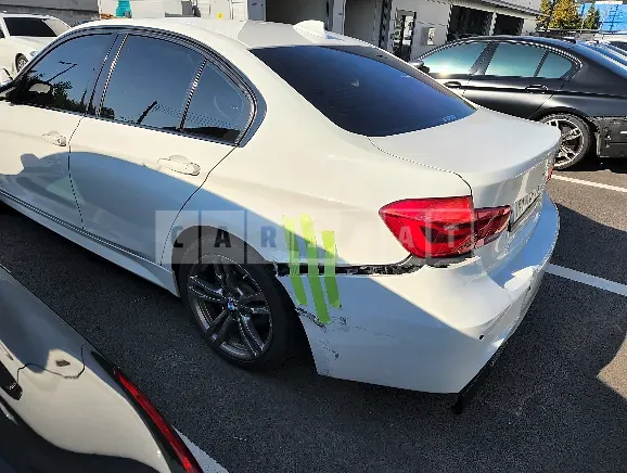 Photo 2 of 5: 2017 BMW 320d, VIN WBA8C5104HK857487 — Korean insurance auction