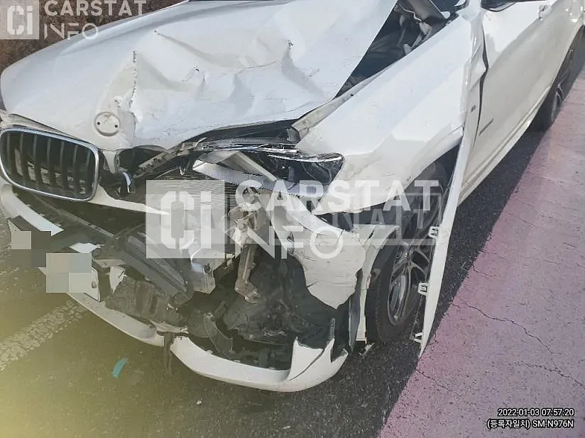 Photo 2 of 16: 2018 BMW X4 xDrive20d, VIN WBAXX1104J0Y51781 — Korean insurance auction