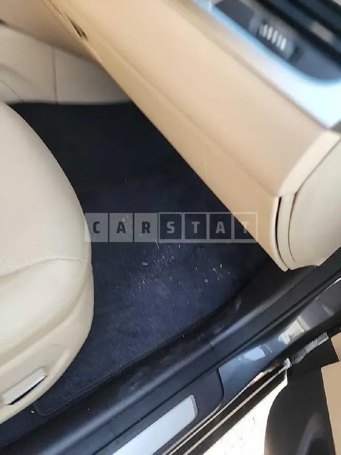 Photo 2 of 37: 2018 Genesis G80 3.3 — Korean insurance auction