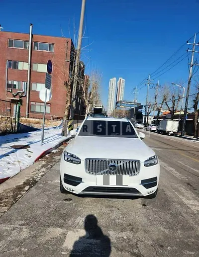 Photo 1 of 18: 2018 Volvo XC90D5 AWD, VIN YV1LF68TCJ1354194 — Korean insurance auction