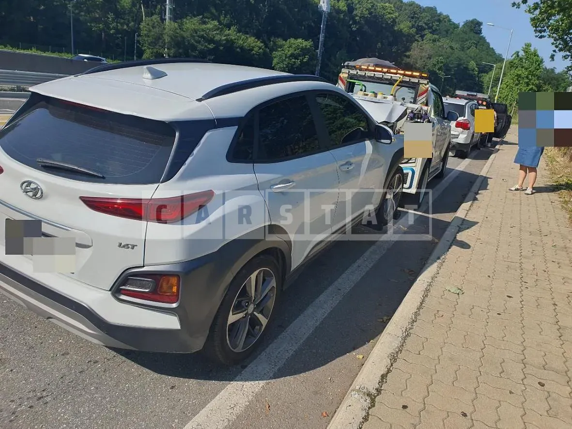 Photo 2 of 20: 2019 Hyundai Kona 1.6, VIN KMHK7815GKU427643 — Korean insurance auction