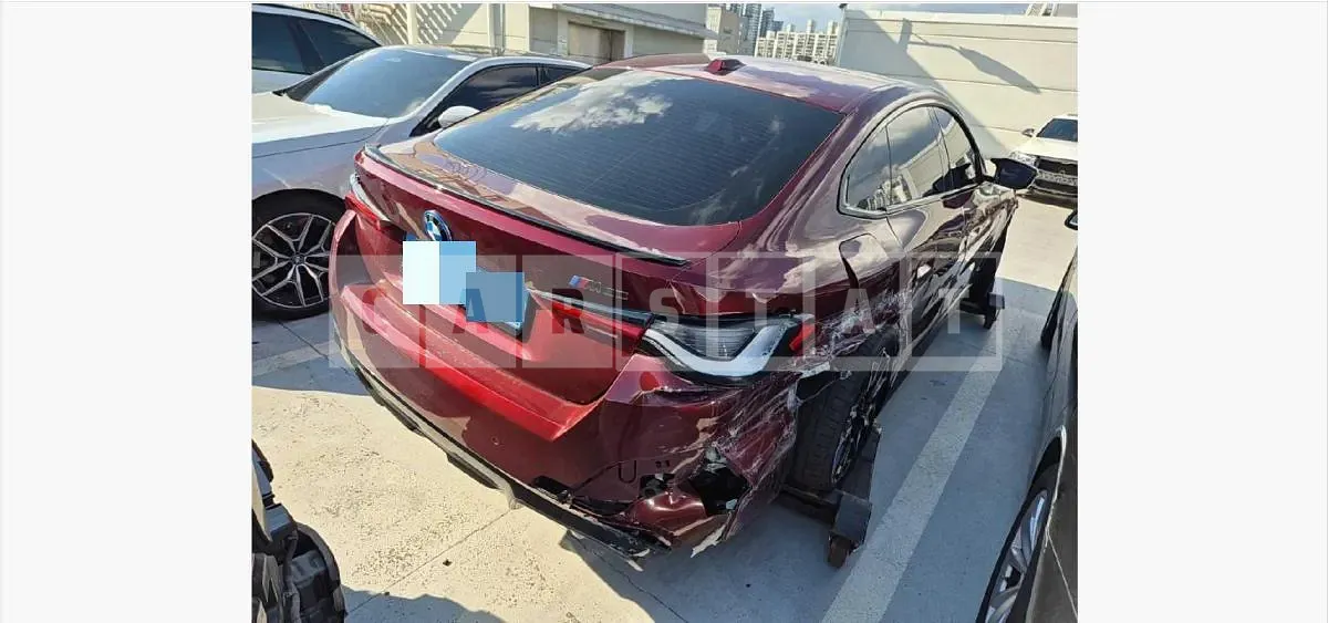 Photo 2 of 47: 2024 BMW i4 M50 — Korean insurance auction