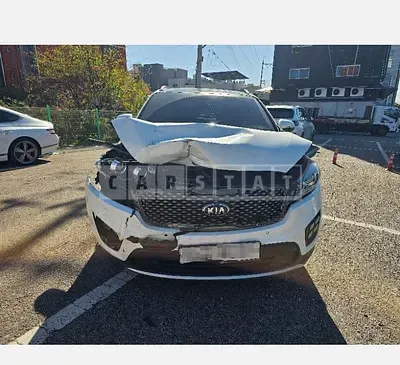Photo 1 of 13: 2016 Kia Sorento — Korean insurance auction
