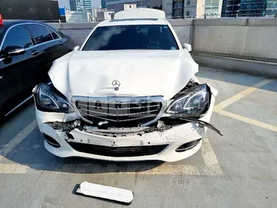 Photo 1 of 50: 2016 Mercedes-Benz E300, VIN WDDHF5FB9GB305752 — Korean insurance auction