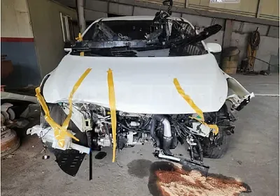 Photo 1 of 22: 2018 Kia Carnival, VIN KNAME81ABJS421771 — Korean insurance auction