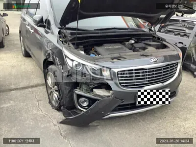 Photo 1 of 12: 2017 Kia Carnival, VIN KNAMC81ABHS307751 — Korean insurance auction