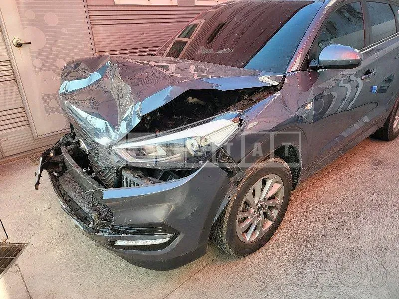 Photo 2 of 13: 2018 Hyundai Tucson, VIN KMHJ2815GJU727473 — Korean insurance auction
