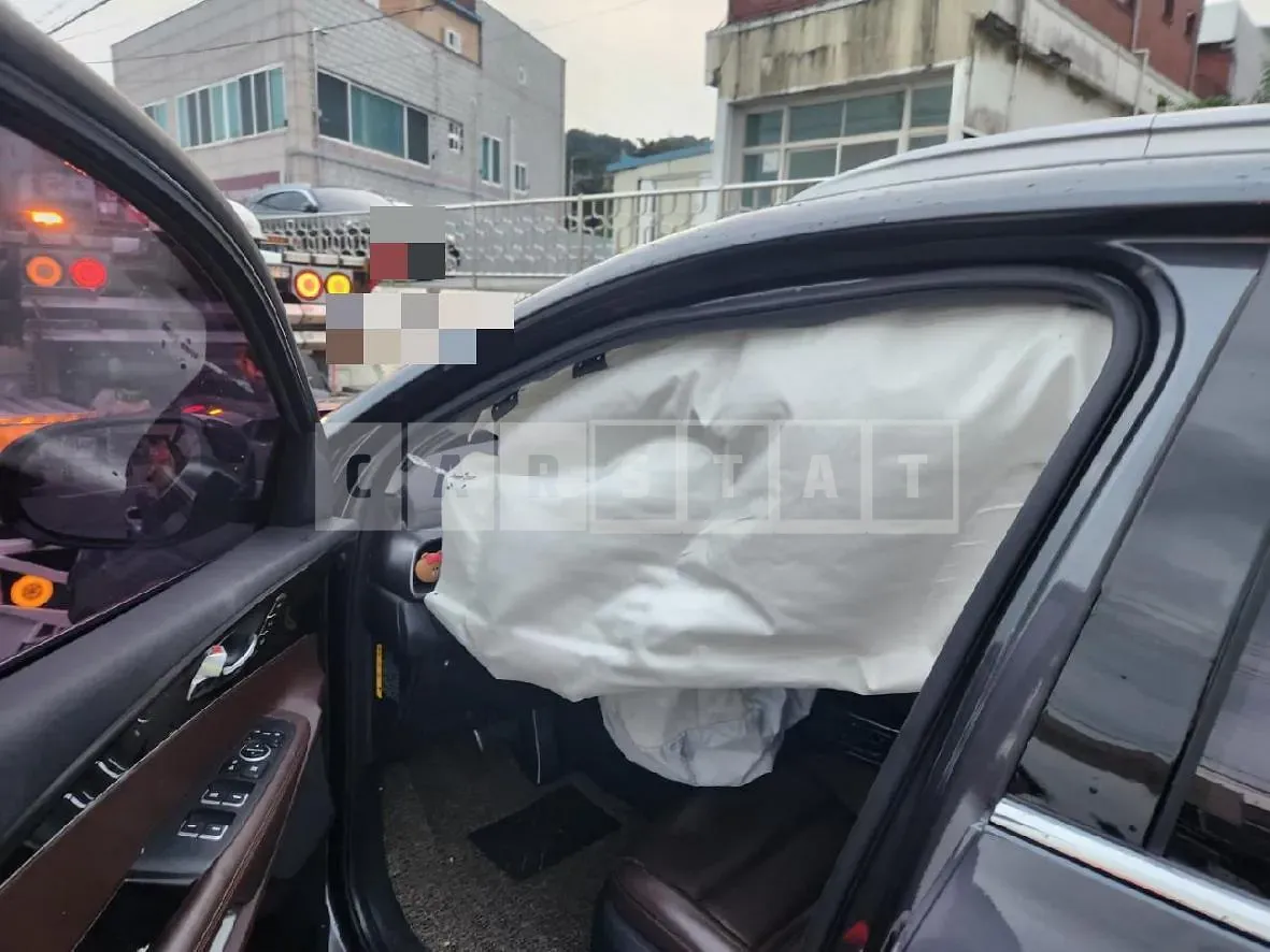 Photo 2 of 14: 2014 Kia Sorento, VIN KNAPK81ABFA022804 — Korean insurance auction