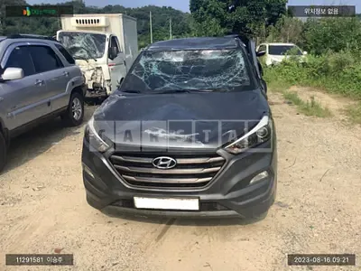 Photo 1 of 9: 2016 Hyundai Tucson, VIN KMHJ281ABGU174334 — Korean insurance auction